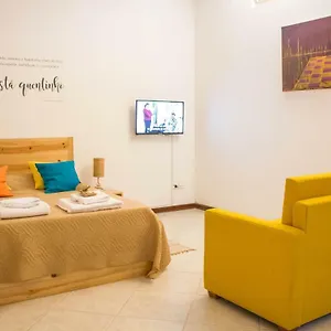 Xandinha Amwilla , Mindelo Cape Verde